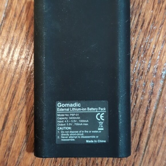 Gomadic Portable Power Batteries Chargers Cords Adapters and Accessories - Picture 5 of 9